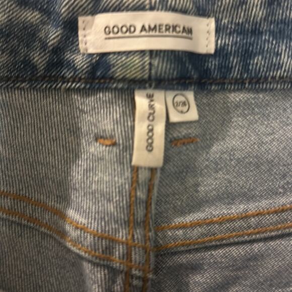 Good American CURVE FITTED HIP & THIGH -STRAIGHT LEG -Distressed KNEES SIZE 2/26 - Picture 9 of 11